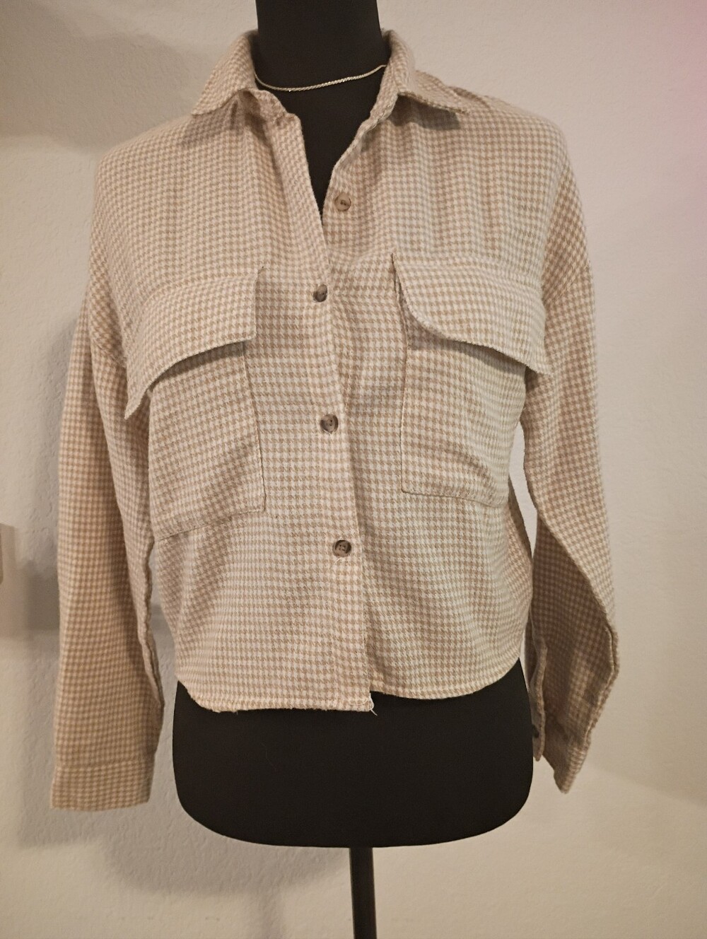 Love Notes Beige and Cream Houndstooth Button-Up Shirt